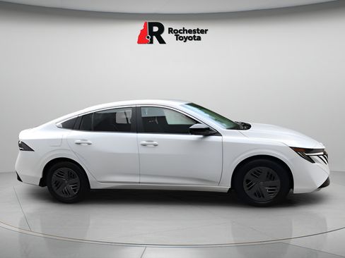 Used 2026 Nissan Sentra SV w/ Floor Mat Package FWD image 8