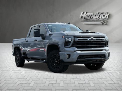 Used 2024 Chevrolet Silverado 2500 LT w/ Z71 Sport Edition AWD/4WD image 2