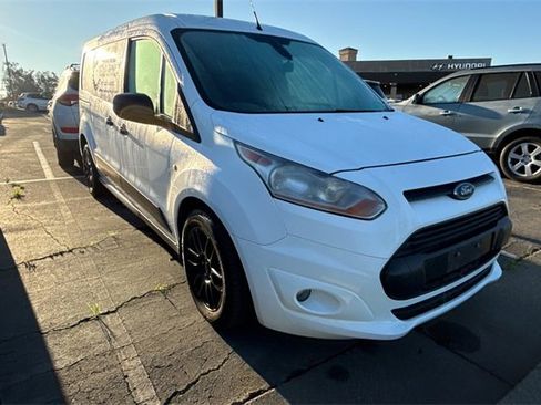 Used 2017 Ford Transit Connect XLT image 2