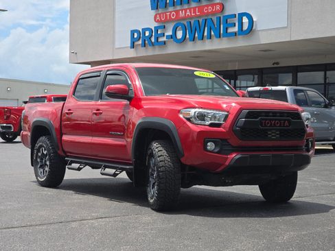 Used 2021 Toyota Tacoma TRD Off-Road w/ Technology Package AWD/4WD image 6
