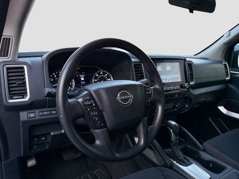Used 2022 Nissan Frontier SV image 10