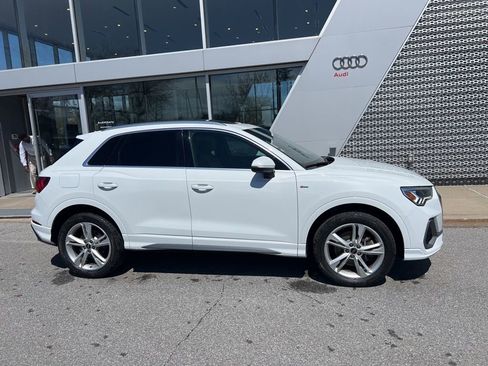 Used 2022 Audi Q3 2.0T Premium Plus image 13