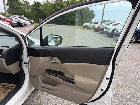 Used 2015 Honda Civic SE image 22