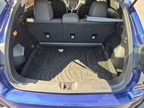 Used 2025 Subaru Crosstrek 2.5i Premium AWD/4WD image 29