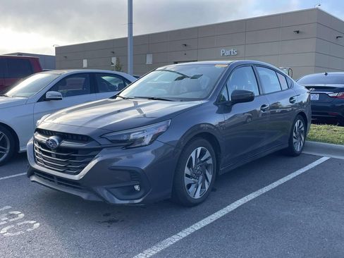 Used 2025 Subaru Legacy Limited AWD/4WD image 2