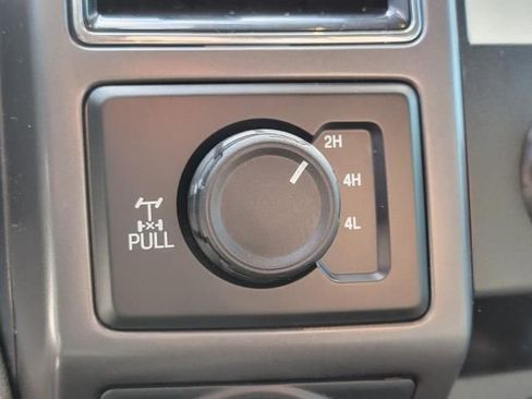 Used 2020 Ford F150 XLT w/ Equipment Group 302A Luxury AWD/4WD image 33