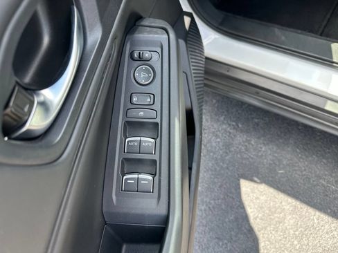Certified 2023 Honda Accord EX image 21