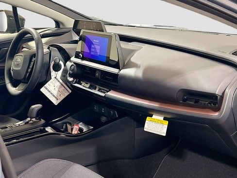 New 2026 Toyota Prius Plug-In Hybrid FWD image 24