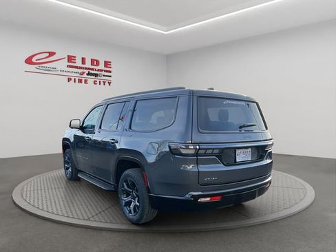 New 2026 Jeep Grand Wagoneer Limited w/ Convenience Group I image 3