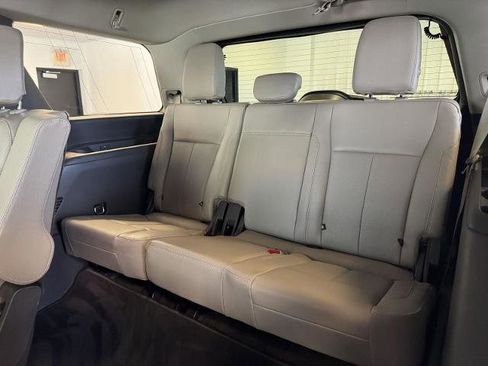 Certified 2021 Ford Expedition XLT image 29