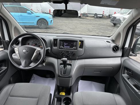 Used 2019 Nissan NV200 S w/ Cruise Control Package image 10