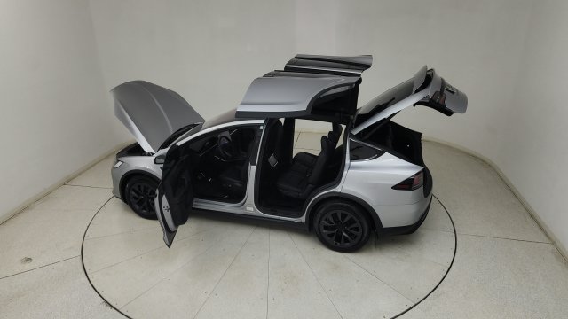 Used 2024 Tesla Model X AWD/4WD image 33