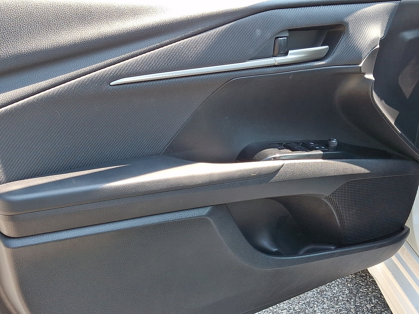Certified 2025 Toyota Camry SE FWD image 13