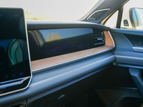 New 2026 Volkswagen Tiguan SEL R-Line image 19