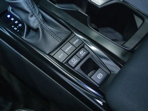 Certified 2026 Toyota Camry SE FWD image 30