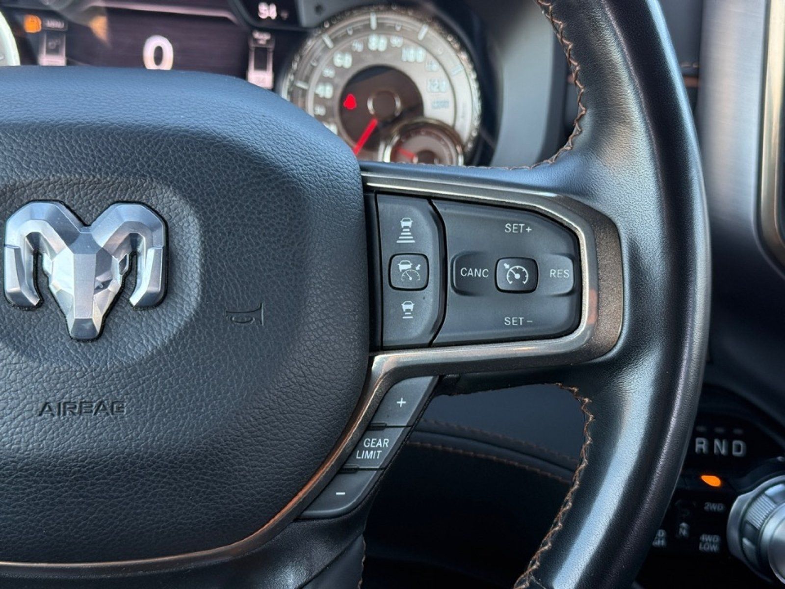 Used 2022 RAM 1500 Limited AWD/4WD image 19