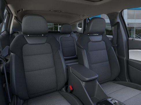 New 2026 Chevrolet Trax LT w/ Sunroof Package FWD image 16