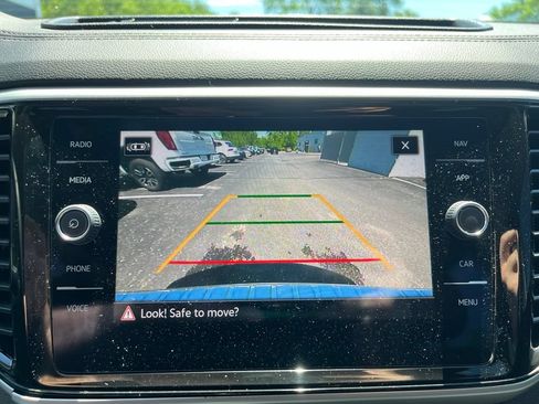 Certified 2023 Volkswagen Atlas SEL AWD/4WD image 19