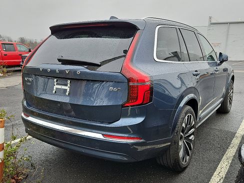 Certified 2025 Volvo XC90 B6 Ultra image 7