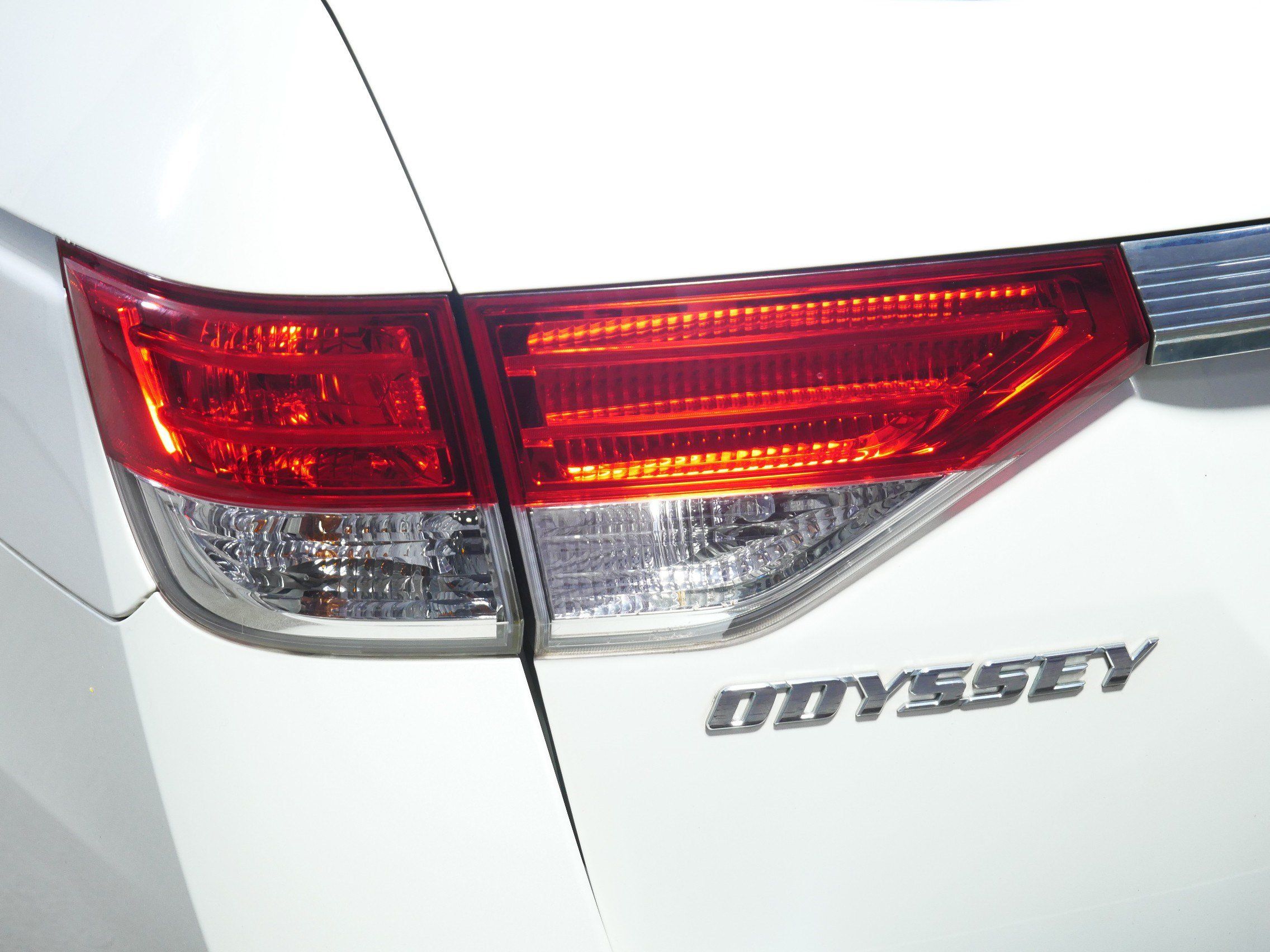 Used 2015 Honda Odyssey EX-L image 17