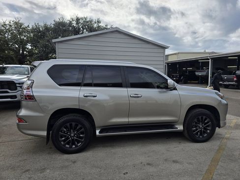 Used 2020 Lexus GX 460 Premium image 7