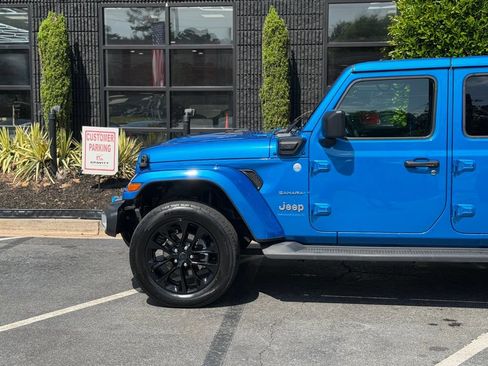 Used 2024 Jeep Wrangler Unlimited Sahara AWD/4WD image 10