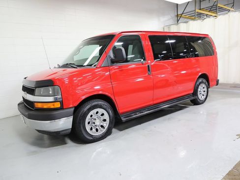 Used 2011 Chevrolet Express 1500 LT w/ LT Preferred Equipment Group RWD image 1