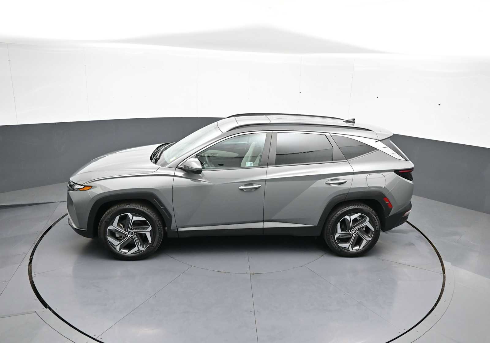 Used 2024 Hyundai Tucson SEL w/ Convenience Package AWD/4WD image 42
