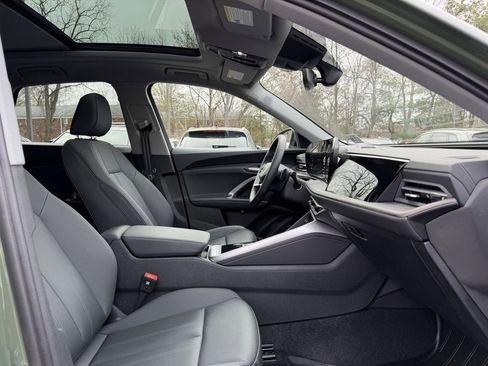 Used 2025 Audi Q5 Premium Plus w/ Premium Plus AWD/4WD image 16