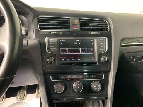 Used 2016 Volkswagen GTI SE w/ Lighting Package (SEL) FWD image 25