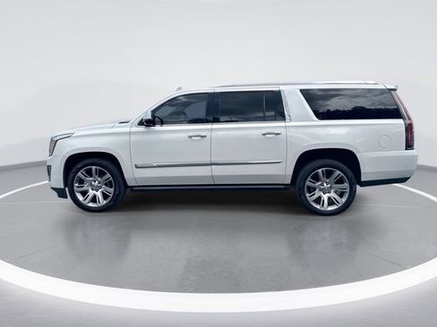 Used 2017 Cadillac Escalade ESV Premium Luxury RWD image 8