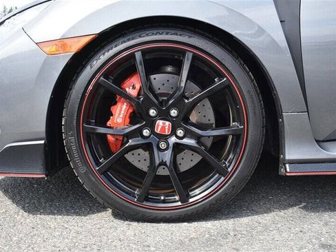 Used 2018 Honda Civic Type R image 10