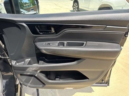 Used 2023 Honda Odyssey Touring image 13