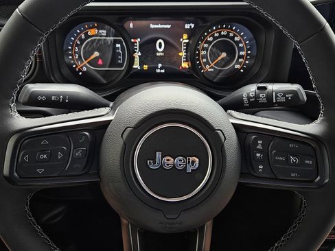 New 2026 Jeep Wrangler Unlimited Rubicon AWD/4WD image 23