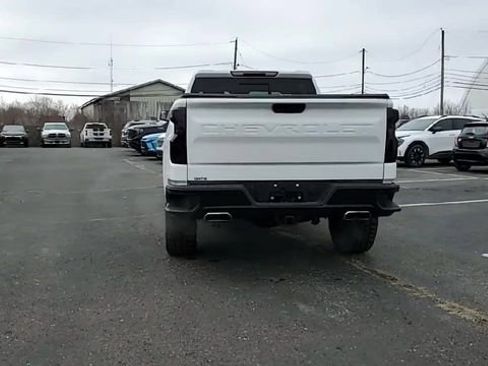 Certified 2021 Chevrolet Silverado 1500 LT Trail Boss w/ Convenience Package II image 7