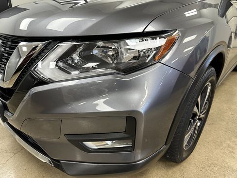 Used 2018 Nissan Rogue SL image 5