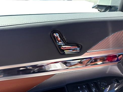 New 2025 BMW 760i xDrive 760i xDrive image 25