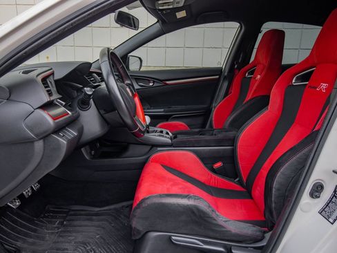 Used 2018 Honda Civic Type R image 15