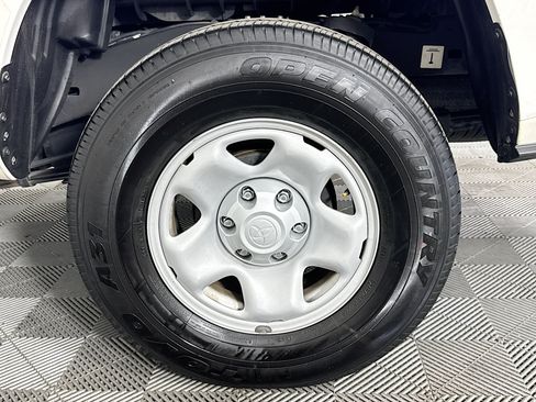 Used 2021 Toyota Tacoma SR RWD image 42