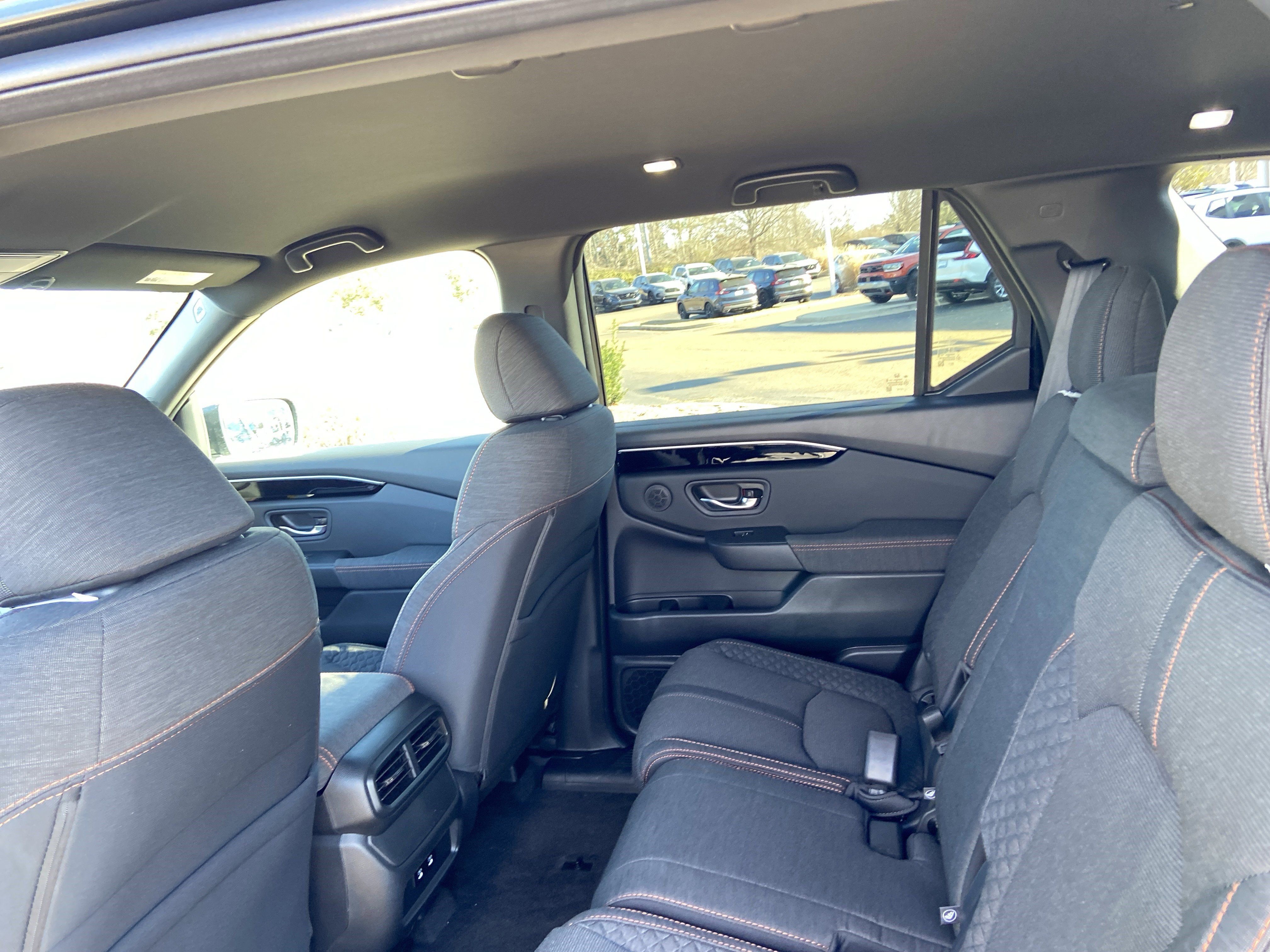 New 2026 Honda Pilot Sport image 21