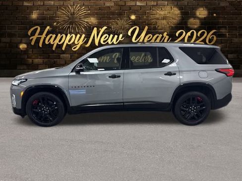 Used 2023 Chevrolet Traverse Premier w/ Redline Edition image 2