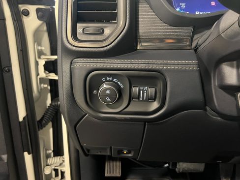 Used 2023 RAM 3500 Limited image 13