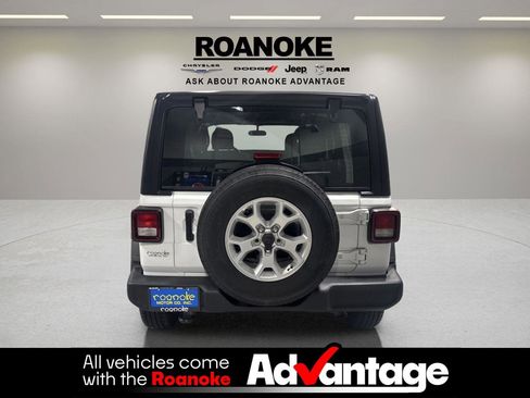 Used 2021 Jeep Wrangler Unlimited Islander image 7