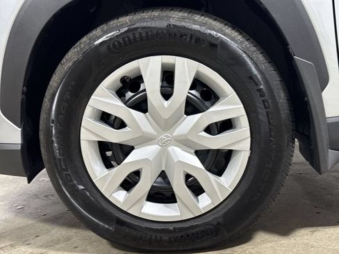 Used 2024 Toyota Corolla Cross L AWD/4WD image 26