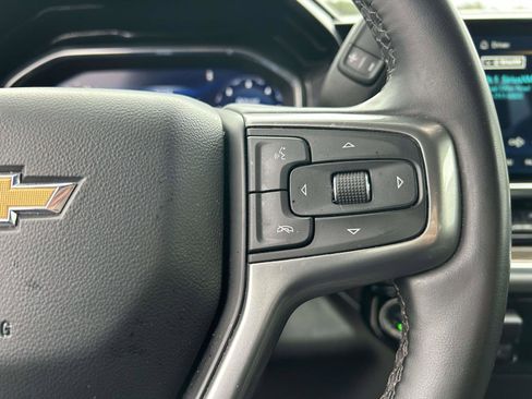 Used 2025 Chevrolet Silverado 1500 LT AWD/4WD image 20