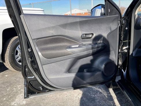 Used 2022 Nissan Kicks S image 20