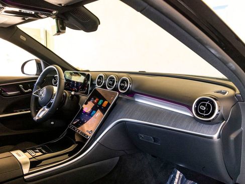 Used 2025 Mercedes-Benz C 300 Sedan image 20
