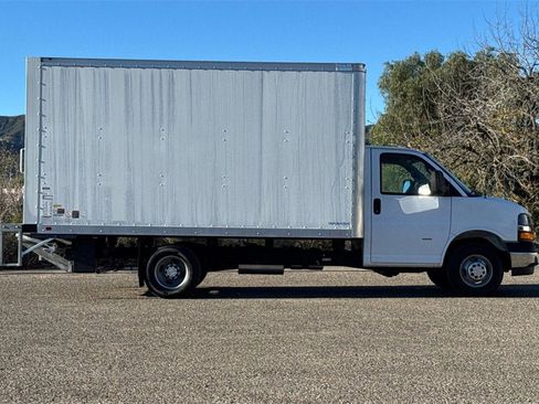 New 2025 Chevrolet Express 3500 w/ Power Convenience Package image 3