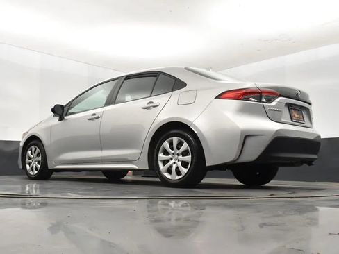 Used 2024 Toyota Corolla LE FWD image 12