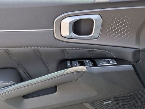 New 2026 Kia Sorento SX FWD image 11